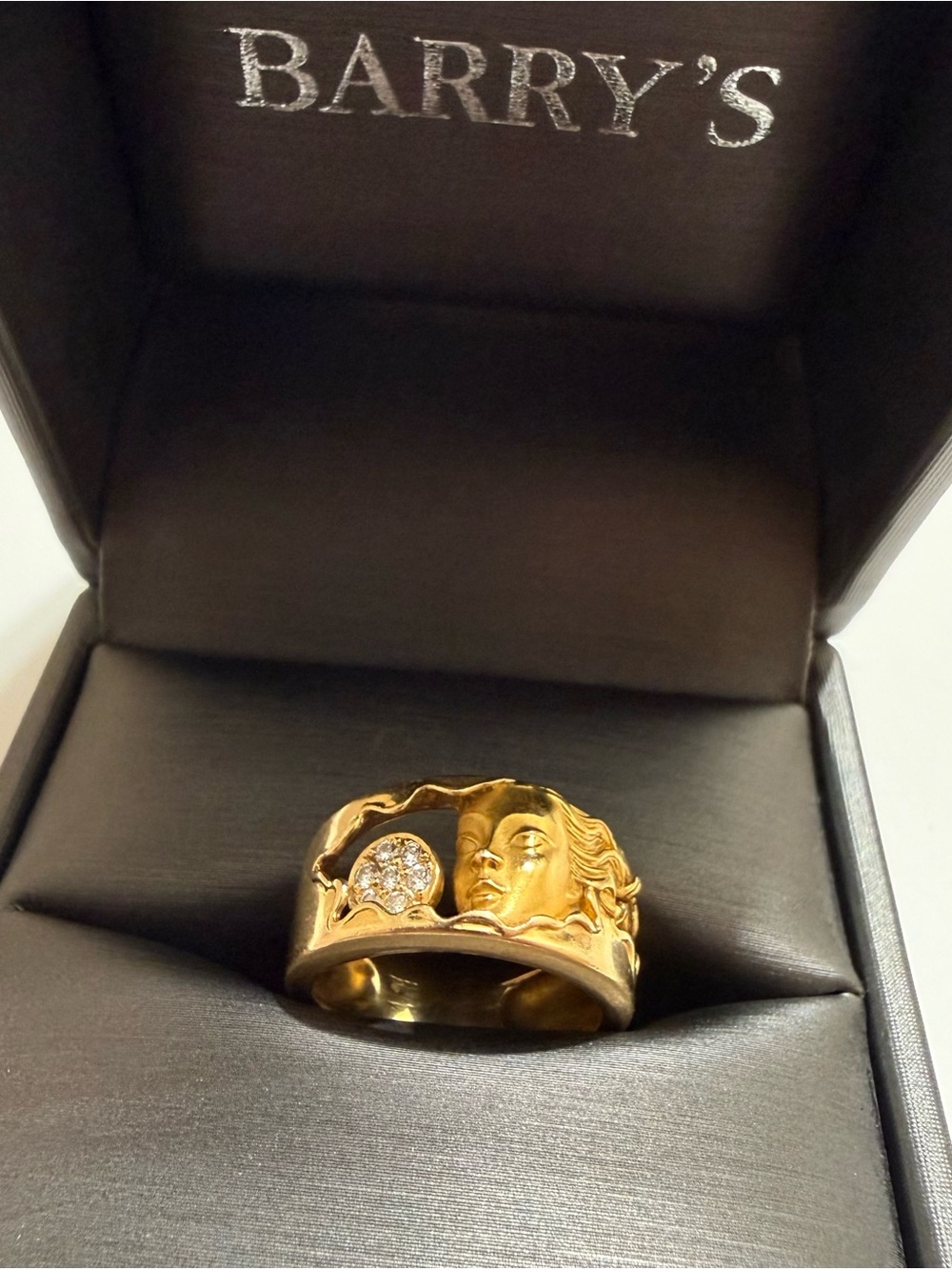 Carrera y Carrera 18K Yellow Gold Diamond Face Ring - Size 6.5